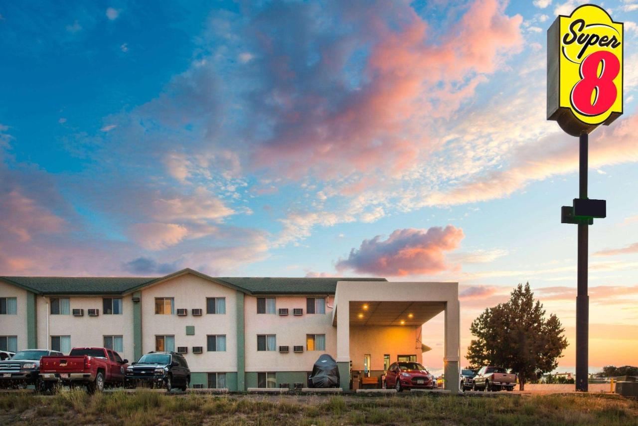 Super 8 By Wyndham Pueblo Hotel Exterior photo